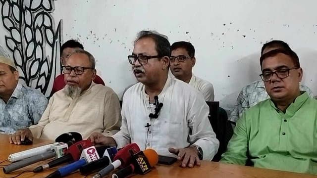 হামলার ও গ্রেফতারের প্রতিবাদে  বিএনপির সংবাদ সম্মেলন