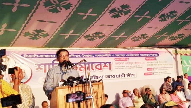 সরকারের বিরুদ্ধে দেশি-বিদেশি ষড়যন্ত্র চলছে : হানিফ