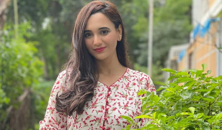 হাসপাতালে ভর্তি সাবিলা নূর