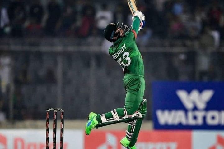 ভারতের বিপক্ষে টসে হেরে ব্যাটিংয়ে বাংলাদেশ