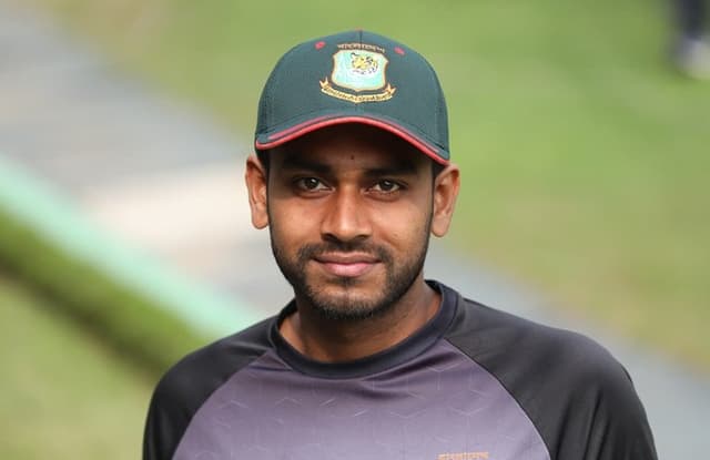 করোনা আক্রান্ত মিরাজ
