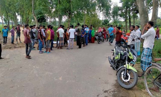 পাঁচবিবিতে ধান ক্ষেতে পড়ে ছিলো আদিবাসী যুবকের মরদেহ