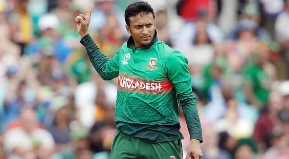 ফেসবুকে দেড় কোটি; ভক্তরাই বিশ্বের সেরা বললেন সাকিব