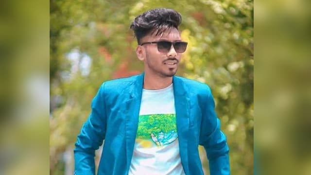 প্রেমিকের সঙ্গে অন্য মেয়ের ঘনিষ্ঠ ছবি দেখে প্রেমিকার আত্মহত্যা