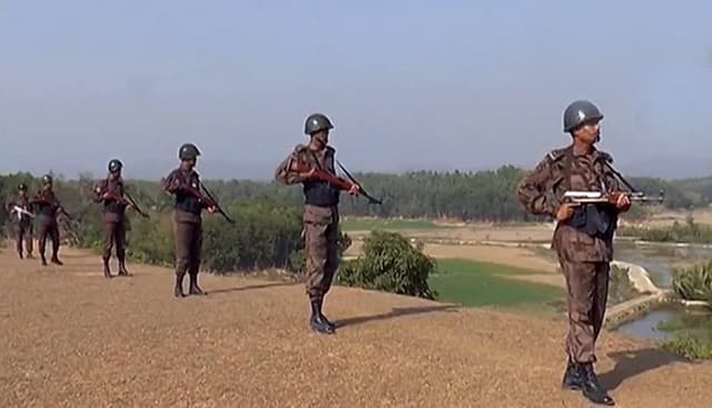 মিয়ানমারের মর্টারশেলে রোহিঙ্গা যুবক নিহত, সতর্ক অবস্থানে বিজিবি