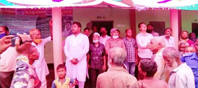 হিলিতে বিনামূল্যে চক্ষু শিবিরের উদ্বোধন