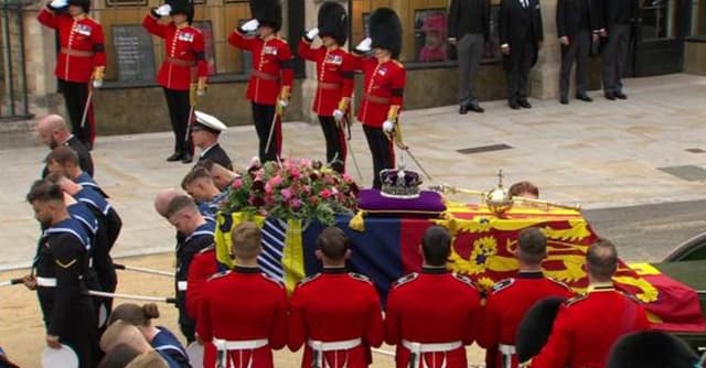 রানি দ্বিতীয় এলিজাবেথের শেষকৃত্যানুষ্ঠান শুরু