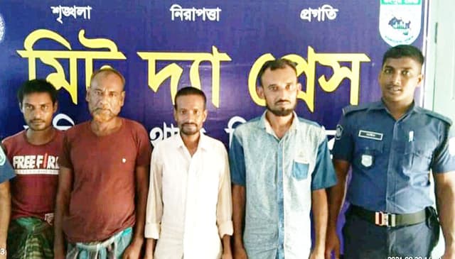 হিলি সীমান্তে অবৈধ অনুপ্রবেশের অভিযোগে আটক-৪