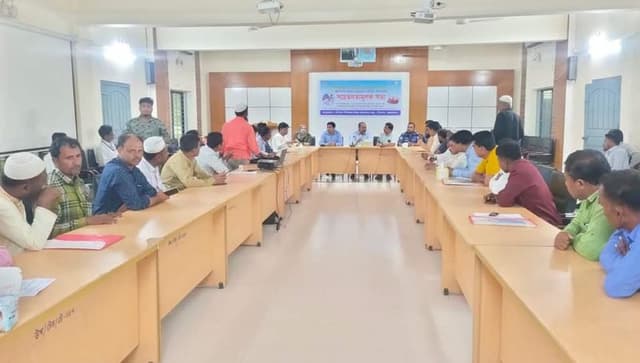 রোহিঙ্গা অনুপ্রবেশ ঠেকাতে টেকনাফে প্রশাসনের মতবিনিময়