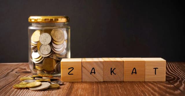 আপন ভাই-বোনকে জাকাত দেওয়া যাবে?