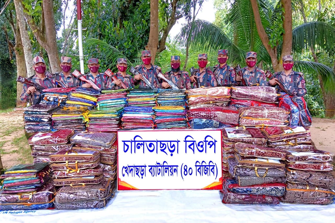 মাটিরাঙ্গাতে ২৫লাখ টাকার  ভারতীয় শাড়ী লেহেঙ্গা জব্দ