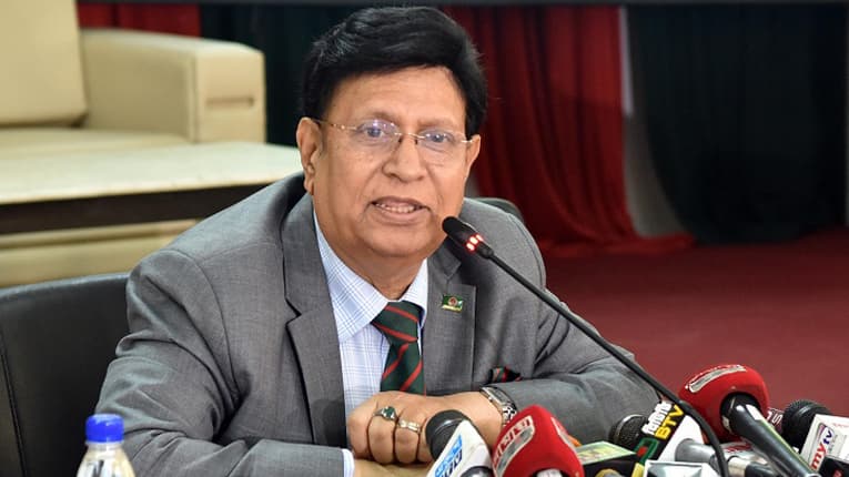 সীমান্তের ভেতরে ভুলবশত এক-দুটি গোলা পড়েছে : পররাষ্ট্রমন্ত্রী