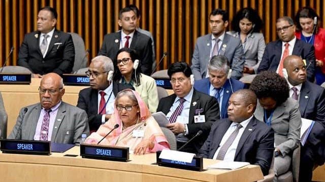 জলবায়ু সংকট এড়াতে ধনী দেশগুলোকে সৎ হতে হবে : প্রধানমন্ত্রী