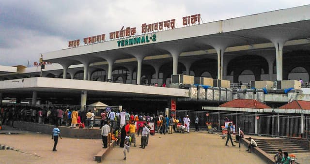 ব্যাগে ইয়াবা ঢুকিয়ে দেন বিমানবন্দরের কর্মী, সৌদিতে জেলে প্রবাসী