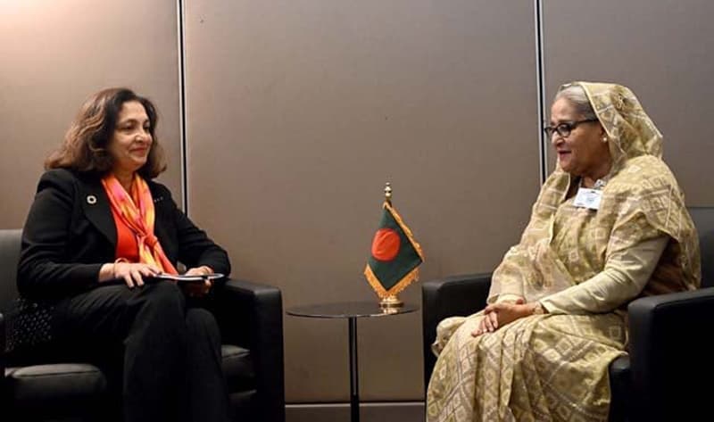 বাংলাদেশের অগ্রাধিকার হচ্ছে রোহিঙ্গাদের মিয়ানমারে প্রত্যাবাসন : উজরা জেয়াকে প্রধানমন্ত্রী