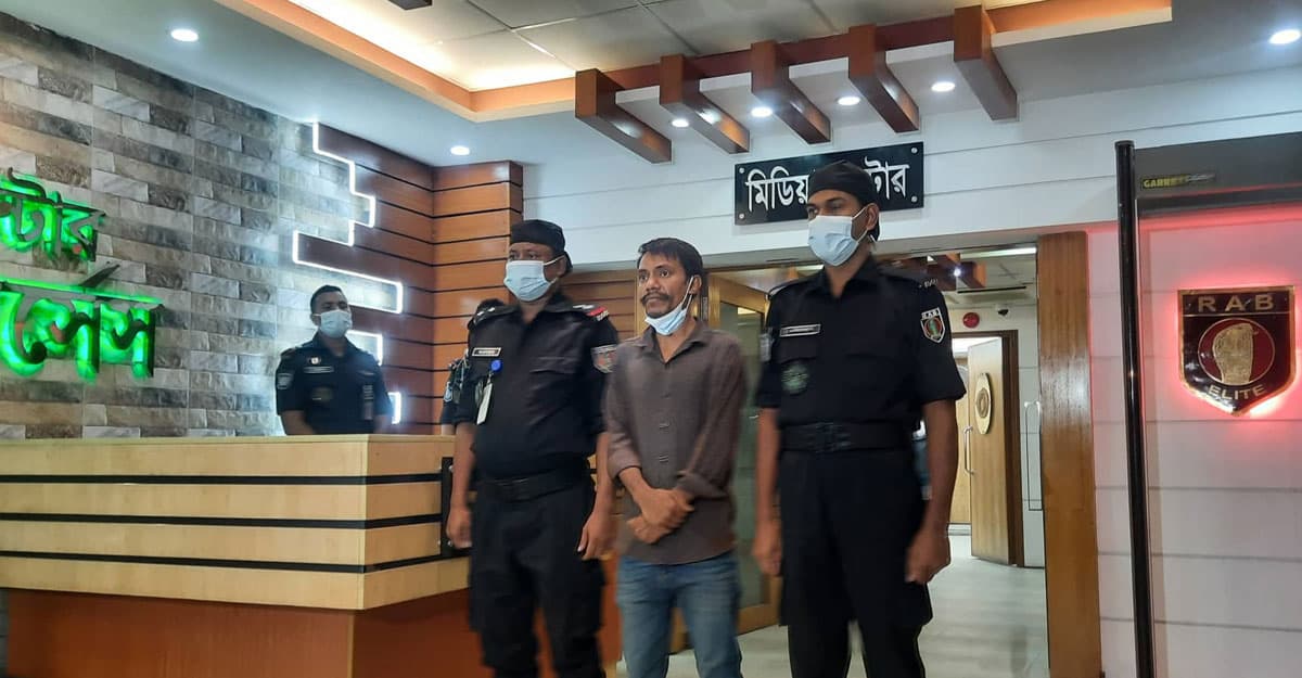 ক্ষোভ ও ডিস মালিকের নির্দেশে রানা হত্যায় জড়ায় তারেক : র‍্যাব