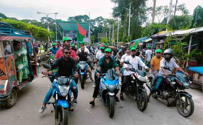 দক্ষিণাঞ্চলে বিএনপির রোডমার্চ, বঙ্গবন্ধু উদ্যানে জড়ো হচ্ছেন নেতা-কর্মীরা