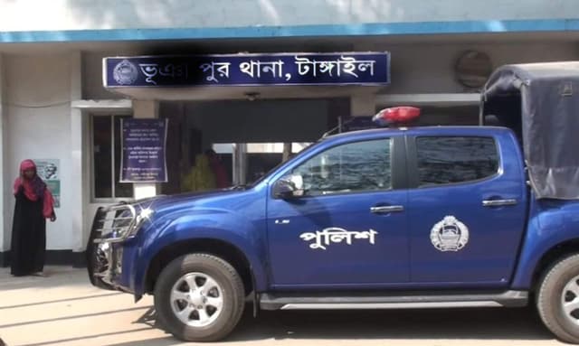 সন্তানের গলায় ছুরি ধরে মাকে ধর্ষণ !