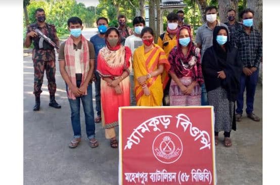 ঝিনাইদহে দিয়ে অবৈধভাবে প্রবেশের সময় আটক ১১