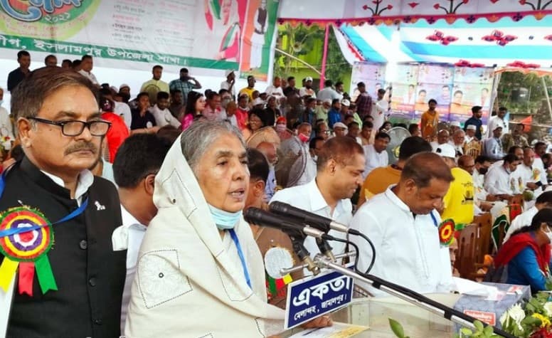 দেশে ভিক্ষা নেওয়ার মানুষ পাওয়া যায় না, ডেকে ডেকে চাল দিতে হয়; মতিয়া চৌধুরী