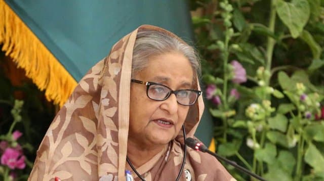 খালেদা জিয়া ১৫০ স্যুটকেস ভর্তি টাকা সৌদির লকারে রেখেছেন: প্রধানমন্ত্রী