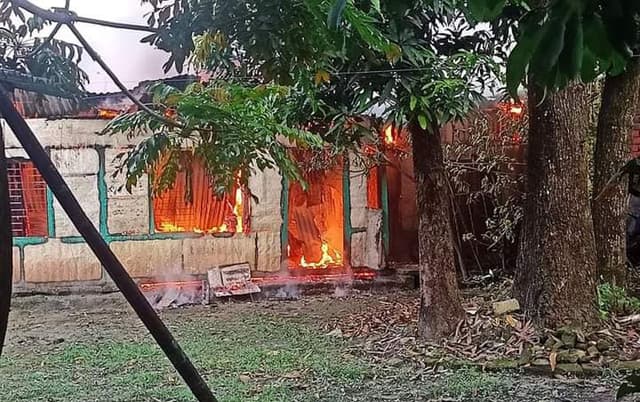 বাবুগঞ্জ বাজারে ভয়াবহ অগ্নিকান্ডে কোটি টাকার ক্ষয়ক্ষতি