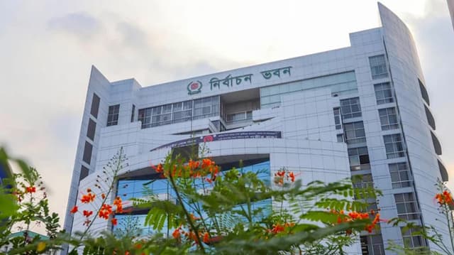 সাংবাদিকরা ভোটের দিন মোটরসাইকেল ব্যবহার করতে পারবেন