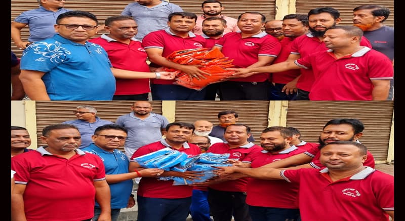 কেশবপুর উপজেলা ভোরের সাথীদের পোষাক প্রদান