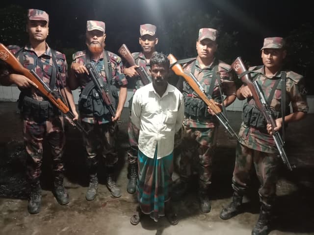 ভূরুঙ্গামারীতে অবৈধ অনুপ্রবেশের অভিযোগে ভারতীয় নাগরিক আটক