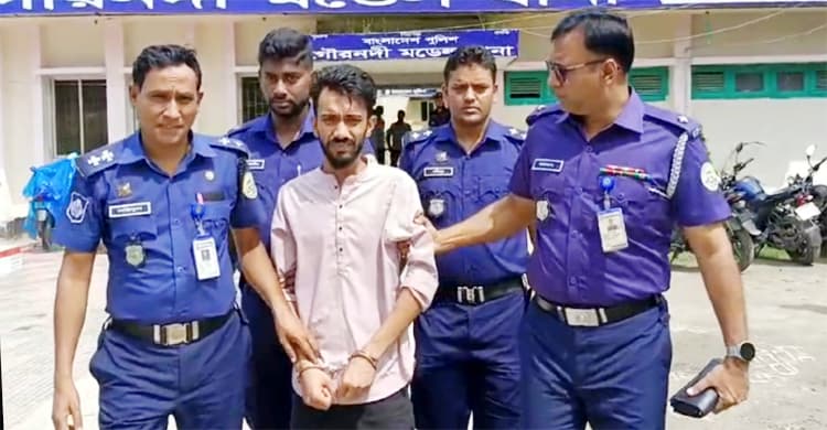 প্রধানমন্ত্রীকে নিয়ে ফেসবুকে কটূক্তি, গ্রেফতার ছাত্রদল নেতা