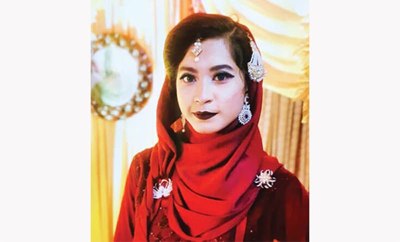 ৭০ ফুট গভীর থেকে ছাত্রীর লাশ উদ্ধার