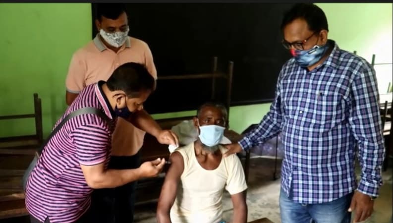 প্রধানমন্ত্রীর জন্মবার্ষিকীতে পিরোজপুরে ৮২ হাজার ৫০০ ডোজ টিকা প্রদান