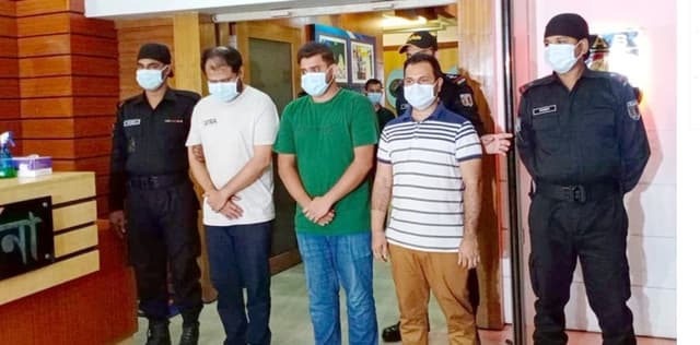 ধামাকার সিওও রানাসহ গ্রেপ্তার ৩