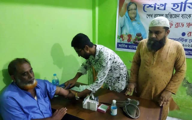 প্রধানমন্ত্রীর জন্মদিন উপলক্ষে মোংলায় ফ্রি মেডিকেল ক্যাম্প