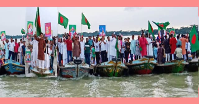 প্রধানমন্ত্রীর জন্মদিন উপলক্ষে বরিশালে আ.লীগের বর্নাঢ্য নৌ-র‌্যালী