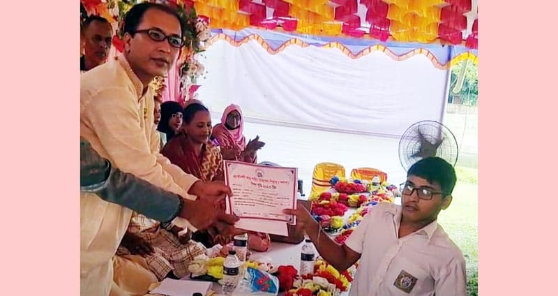 সরাইলে পলাশের উদ্যোগে শিক্ষাবৃত্তি প্রদান