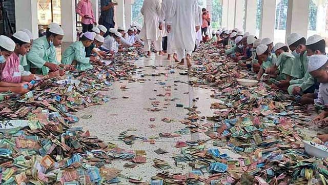 সেই পাগলা মসজিদের দানবাক্সে মিলেছে ৪ কোটি টাকা