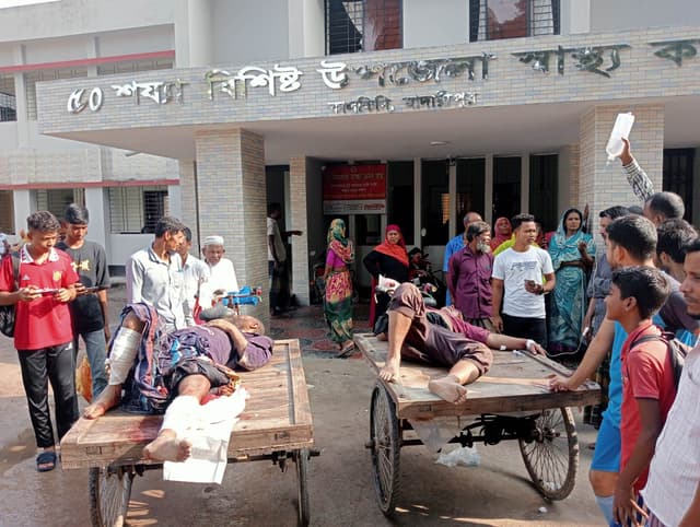 কালকিনিতে ডাকাত সন্দেহে দুজনের চোখ উৎপাটন