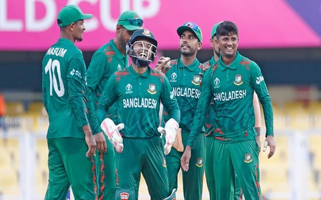 দুপুরে ইংল্যান্ডের বিপক্ষে মাঠে নামছে বাংলাদেশ