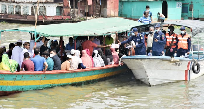 মা ইলিশ সংরক্ষণে তৎপর বাংলাদেশ কোস্ট গার্ড