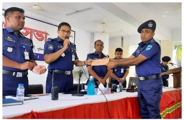 তৃতীয়বারে মতো জেলার শ্রেষ্ঠ ওসি রাজবাড়ীর শাহাদাত হোসেন