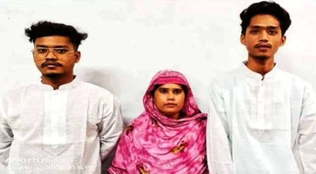 হিন্দু ধর্ম ত্যাগ করে ২ ছেলেসহ মায়ের ইসলাম গ্রহণ