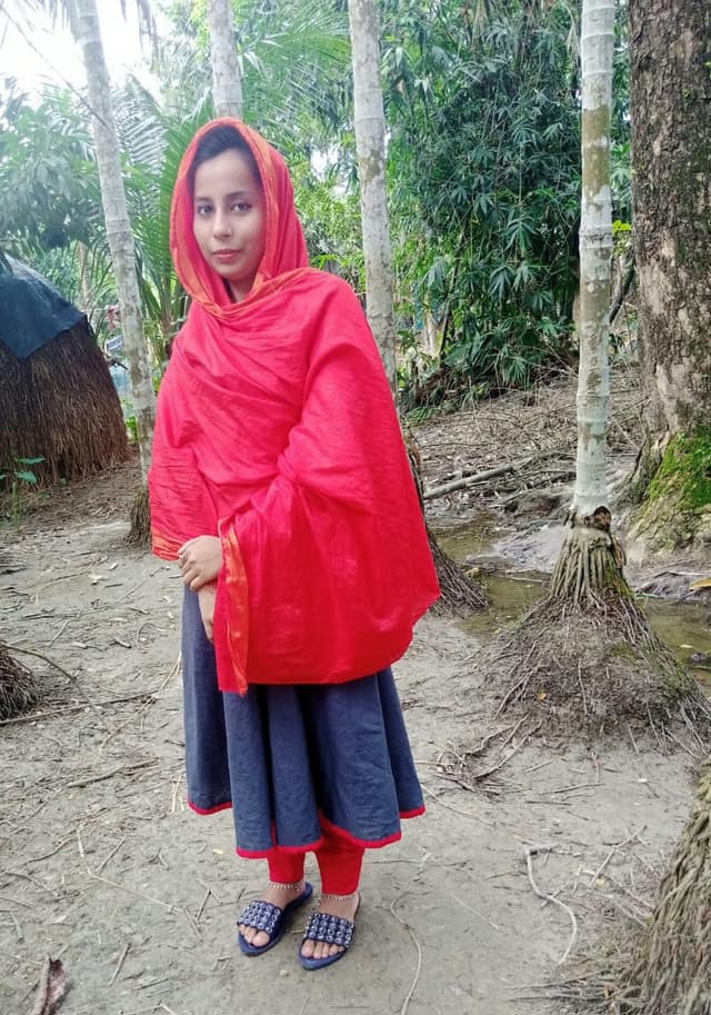 প্রেম করে বিয়ে, তরুণীর মরদেহ মিলল শৌচাগারে