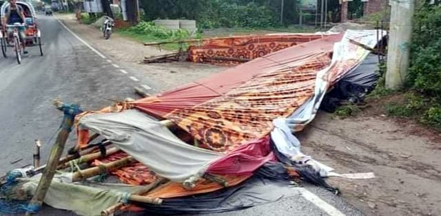 এমপি কাজী কেরামত আলীর ব্যানার,ফেস্টুন ও গেট ভাঙচুরের অভিযোগ