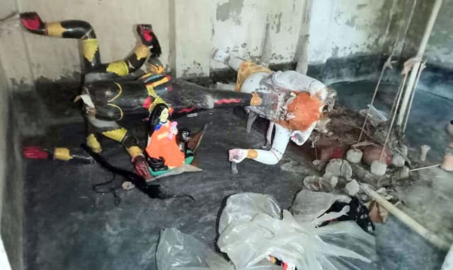 শৈলকুপায় কালী মূর্তি ভাঙচুর