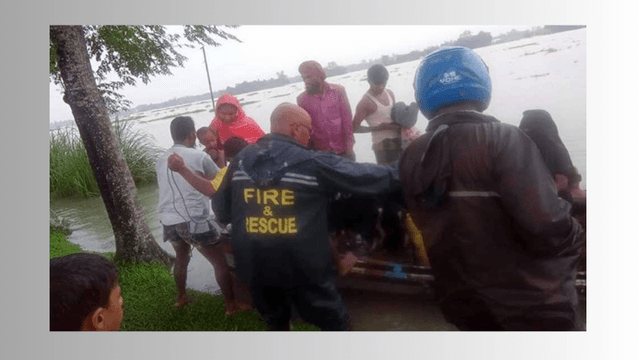 ময়মনসিংহে বন্যায় আটকে থাকা ৩৭ নারী ও শিশু উদ্ধার