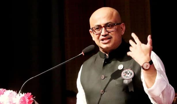 বাংলাদেশ উন্নতি ও সমৃদ্ধির পথে : তথ্য প্রতিমন্ত্রী