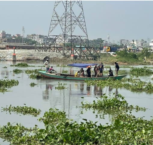 গাবতলীতে ট্রলারডুবি, তিন মরদেহ উদ্ধার, নিখোঁজ ৪
