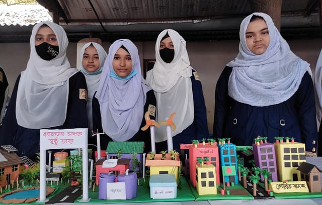 আশুলিয়ায় বিজ্ঞান মেলা ও গণিত অলিম্পিয়াড আয়োজন