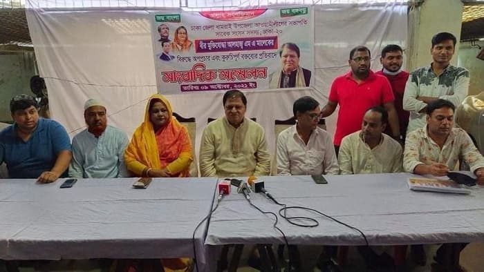সংবাদ সম্মেলনে ডেকে সাংবাদিকদের 'হয়রানি' !